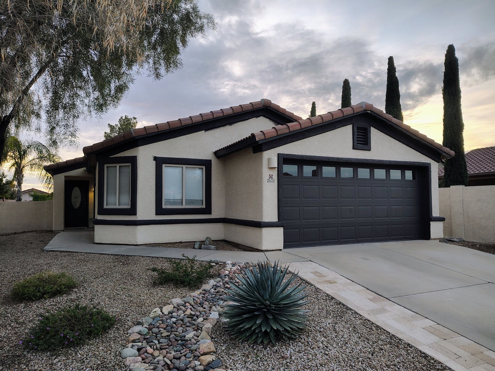 Exterior paint complete stucco home Tucson AZ